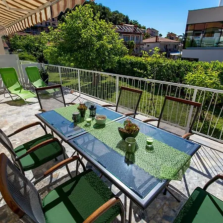 Rosovic J&c Apartment *