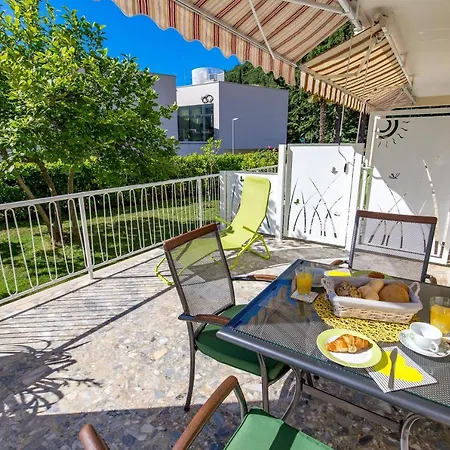 Rosovic J&c Apartment Moscenicka Draga