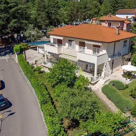 Rosovic J&c Apartment Moscenicka Draga