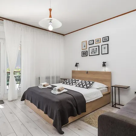 Apartment Rosovic J&c