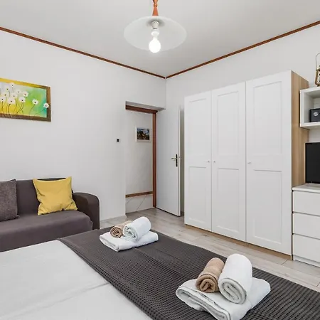 Apartment Rosovic J&c