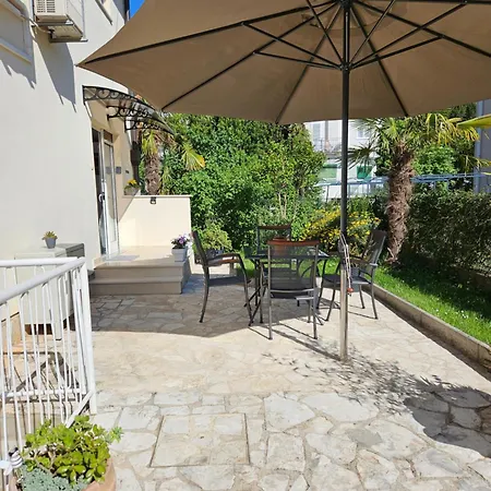 Rosovic J&c Apartment *
